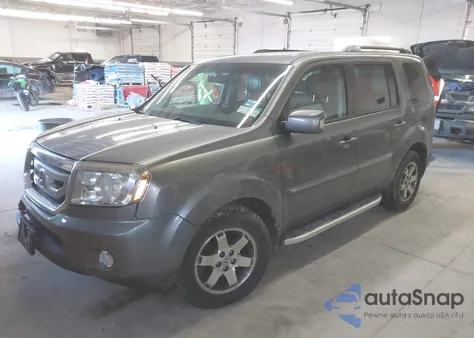 2009 Honda Pilot Touring z USA, uszkodzony, nr VIN 5FNYF48999B036392